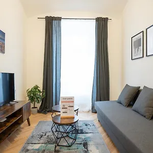  Apartamento Modern Hotel-styled In The Second District Of Vienna. Austria